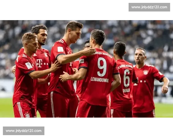 山口队与甲府队激战正酣 双方实力对决精彩纷呈